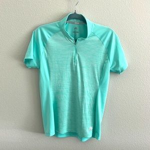 Woman’s golf adidas medium t-shirt